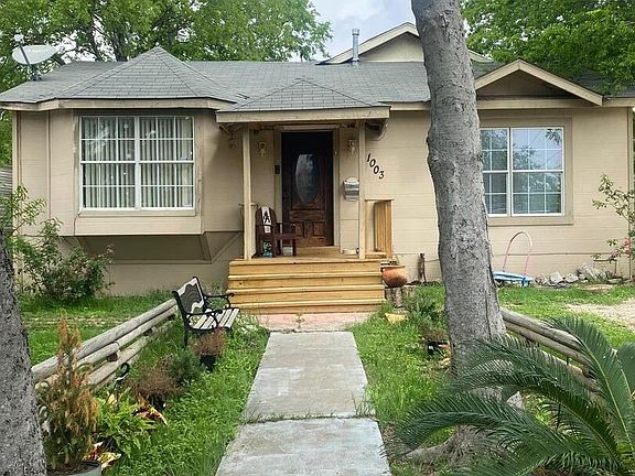 2nd image of 1003 W Wildwood Dr