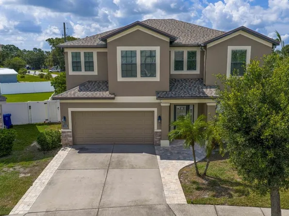 4802 Woods Landing Ln, Tampa, FL 33619