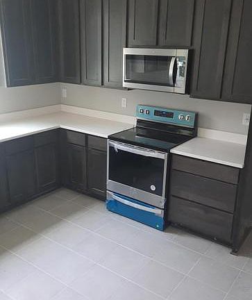 4th image of 3043R Lucille Ln