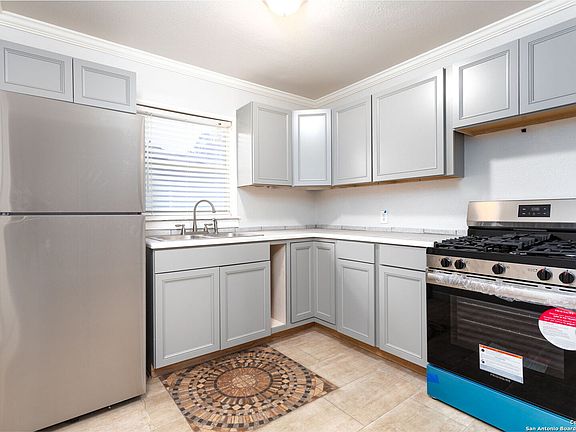 5th image of 102 WAYSIDE DR