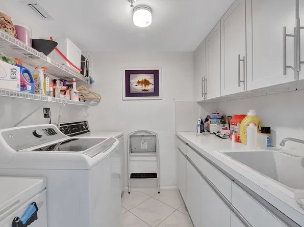 7572 Regency Lake Drive #502, Boca Raton, FL 33433