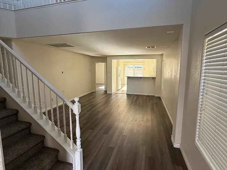 11652 Primo St — Photo 1