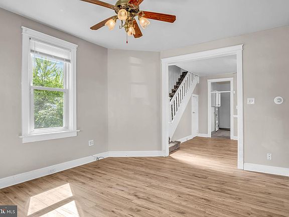 4th image of 2701 Boas St