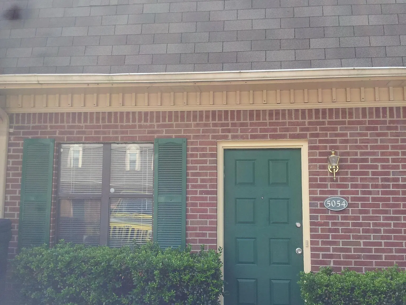 2 bed, 1.5 bath, 1024 sqft, $1,575 — Photo 1