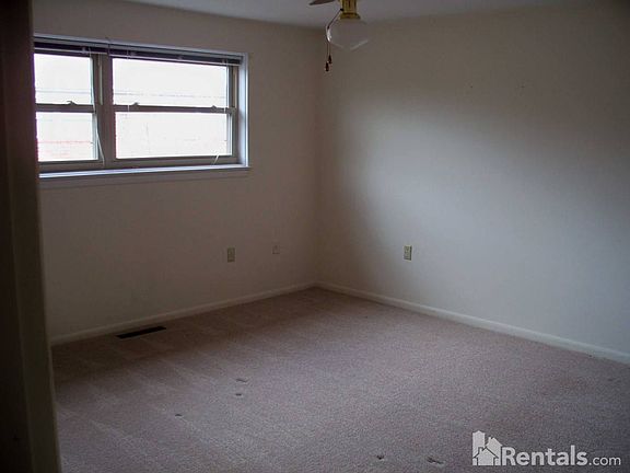 4th image of 2530 E North St Unit 10A