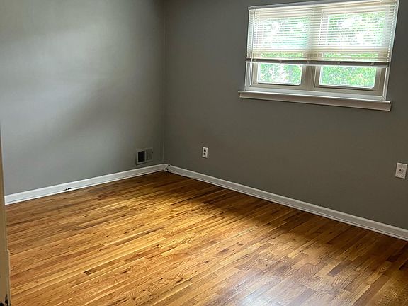 5th image of 54 Nostrand Ave Floor 2