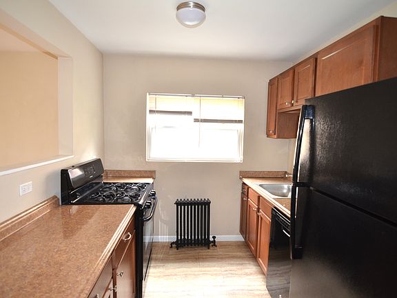 5th image of 2621 Park Ave