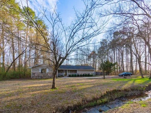 136 Cochran Dr, Dalton, GA 30721