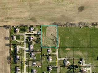 523 N Tucker St, Mentone, IN