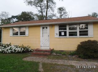18 Littleworth Rd, Manahawkin, NJ 08050