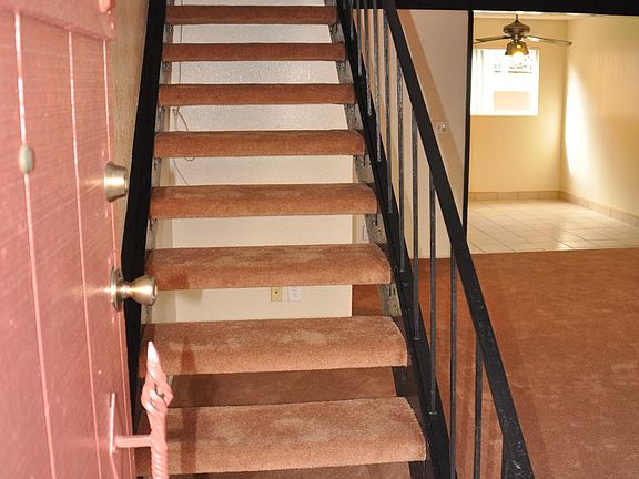 5th image of 449 Edgewood St APT 19
