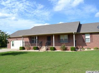 9327 Ripley Rd, Athens, AL 35611