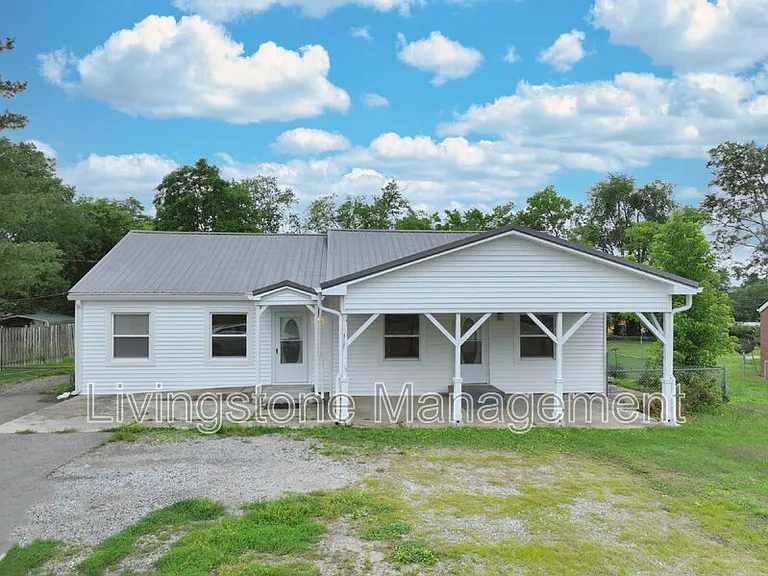 872 W Albert Gallatin Ave — Photo 33