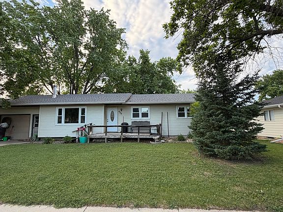 2nd image of 426 E 13th Ave