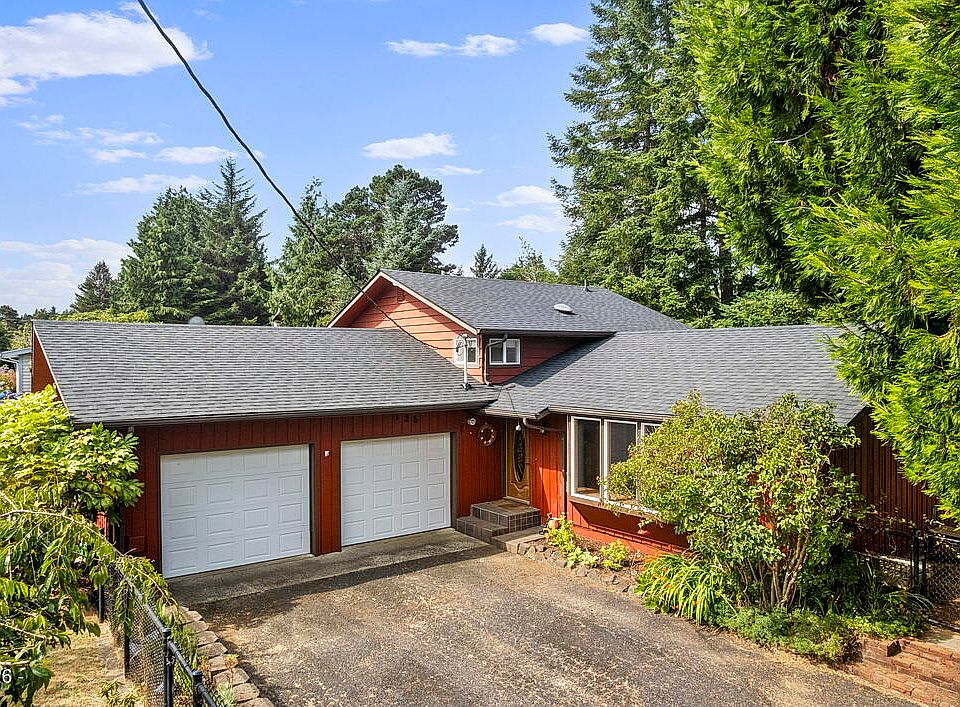 1st image of 125 SW View Dr