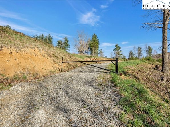TBD Highlands Parkway, Mouth of Wilson, VA 24363
