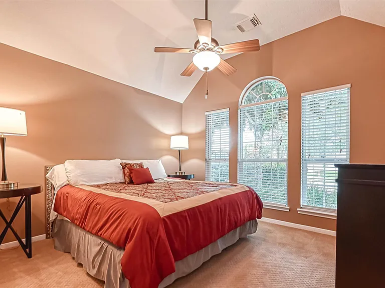 5213 Cottonwood Creek Ln — Photo 10