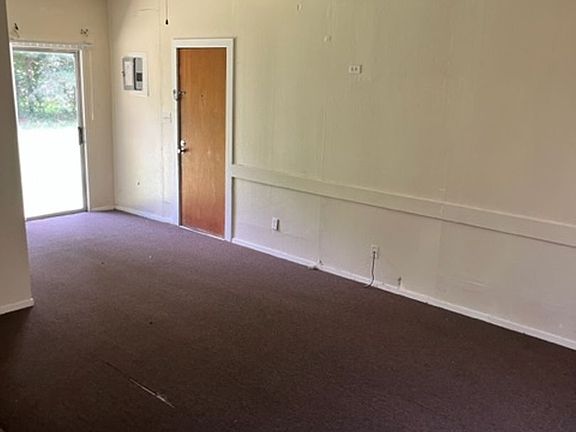 3rd image of 811 Wake Ave