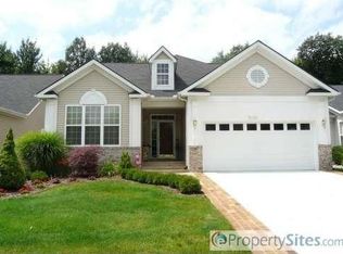 3958 Hillsdale Dr, Auburn Hills, MI
