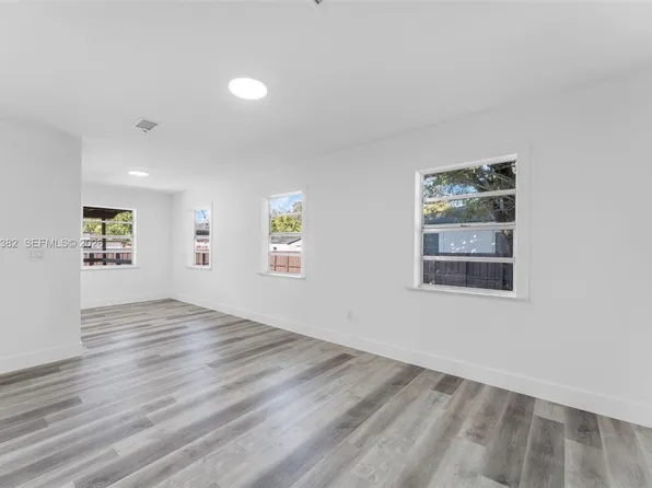 358 Pine Ct, Miami Springs, FL 33166