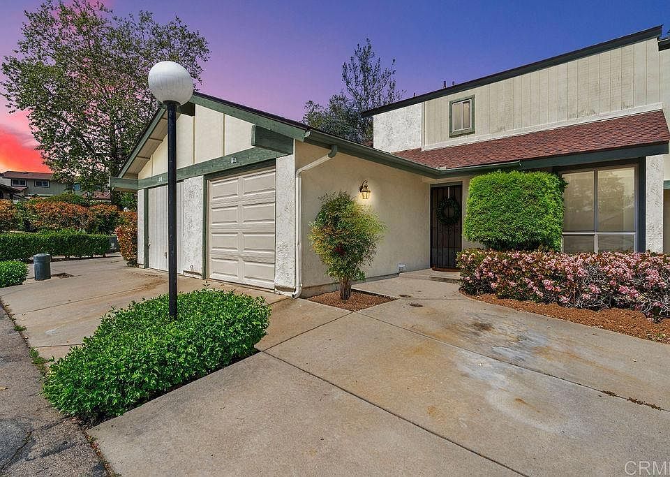 1st image of 260 Parkside Gln