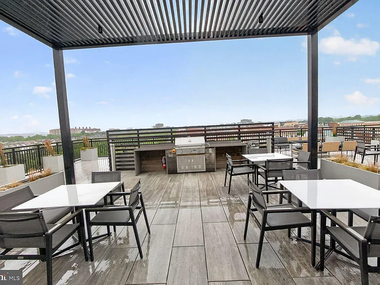737 Swann Ave #310 — Photo 28