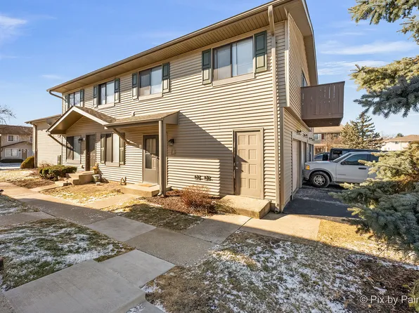 29W560 Winchester Cir S Unit 4, Warrenville, IL 60555