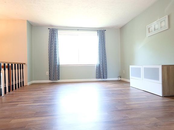 3rd image of 1346 Jennings Ct
