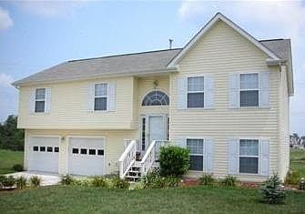 1st image of 103 Trefoil Ct