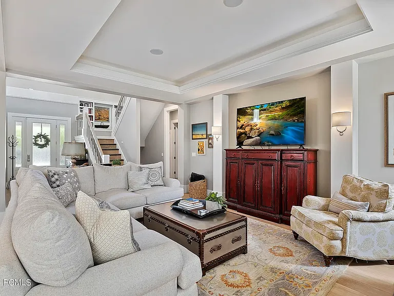 520 E Mission Dr — Photo 5