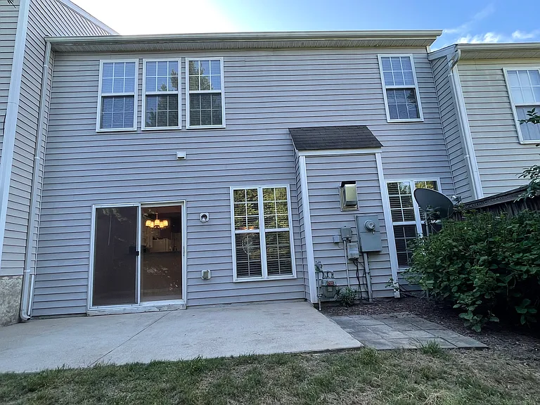 5637 Berry Creek Cir — Photo 14