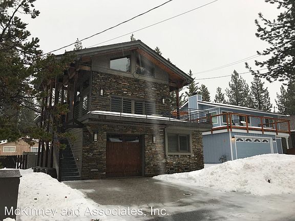 2nd image of 725 Stanford Ave