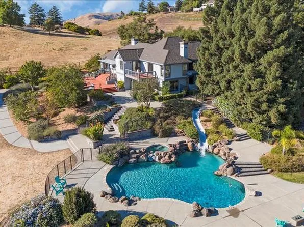 3064 Three Springs Rd, San Jose, CA 95140