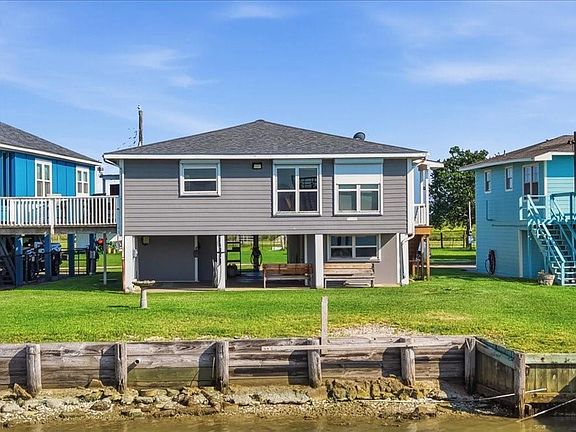 2nd image of 217 Captains Rd
