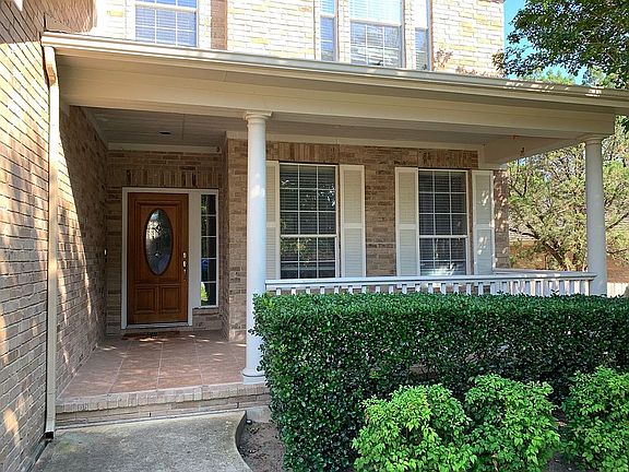 5th image of 210 Water Oak Dr