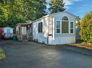 3120 Island Hwy #204, Campbell River, BC V9W 5G1