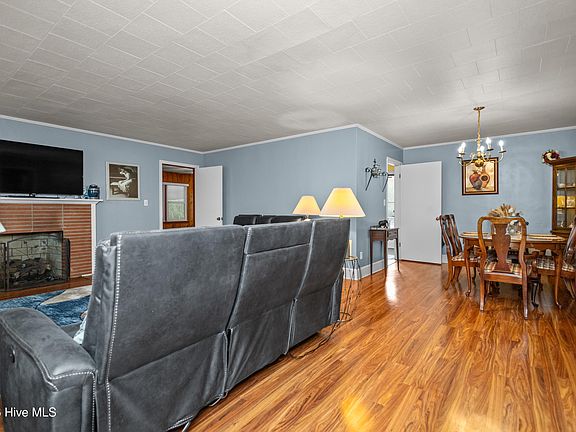 5th image of 1612 Doolittle Mill Road