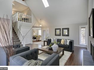 11568 Fetterly Ln, Minnetonka, MN 55305