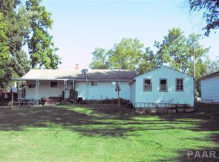 370 W Maple St, Smithfield, IL 61477