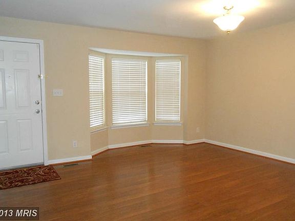 3rd image of 4362 Normandy Ct