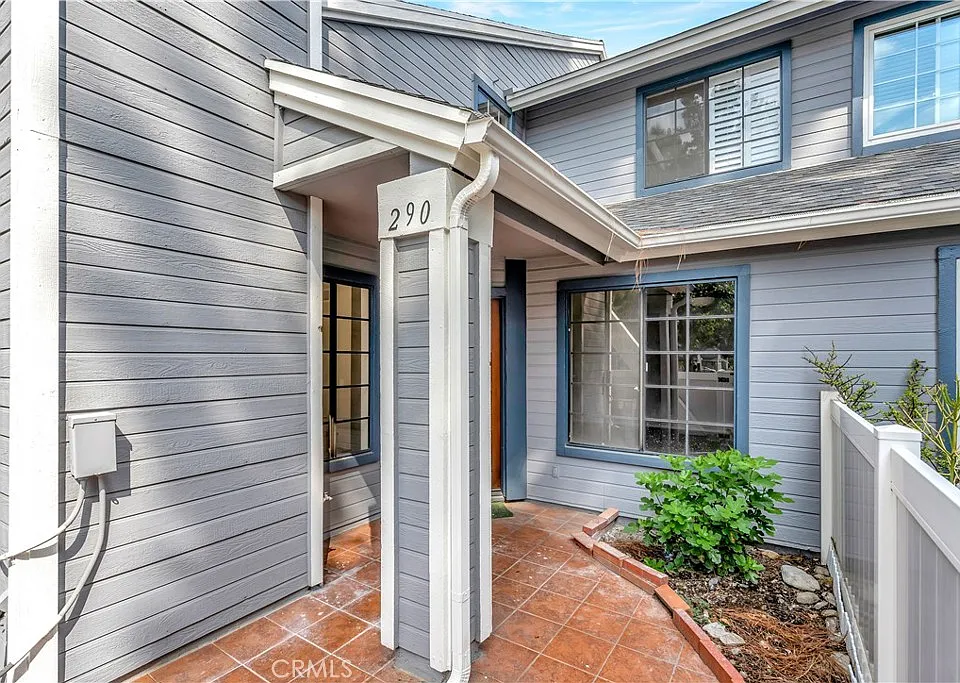 290 Spruce Ct