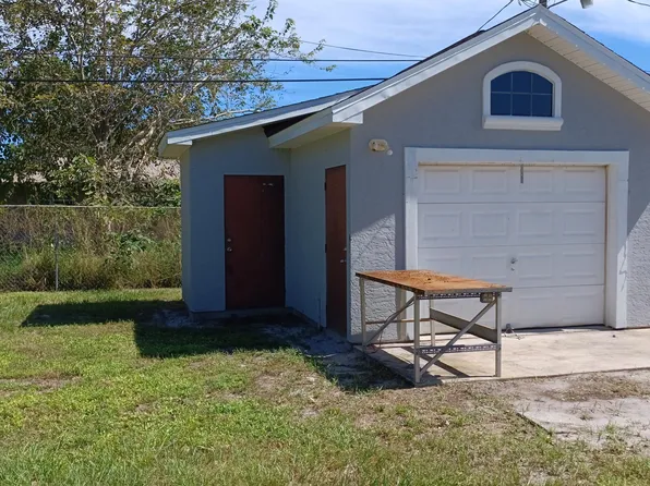 3242 Vernon Street, Fort Pierce, FL 34982