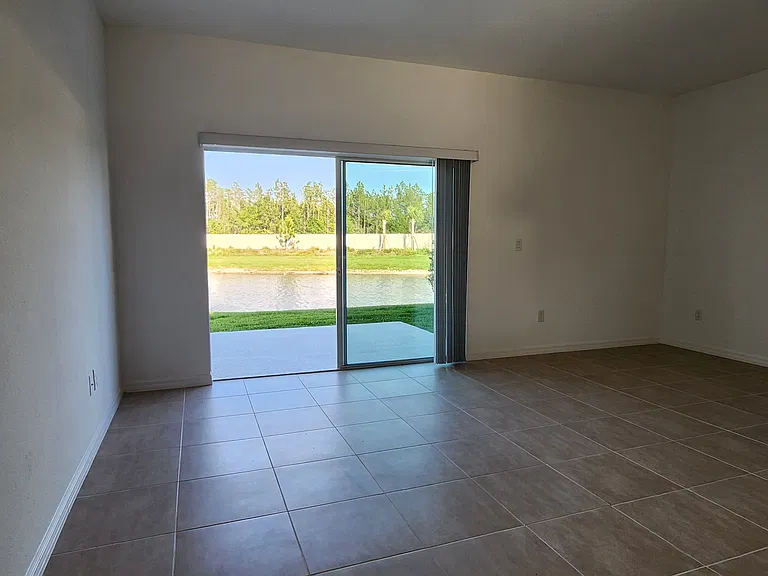 2136 Hallier Cv — Photo 10