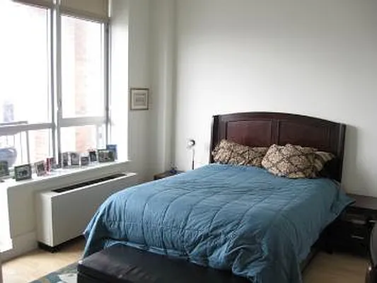 Rented by Corcoran | media 14