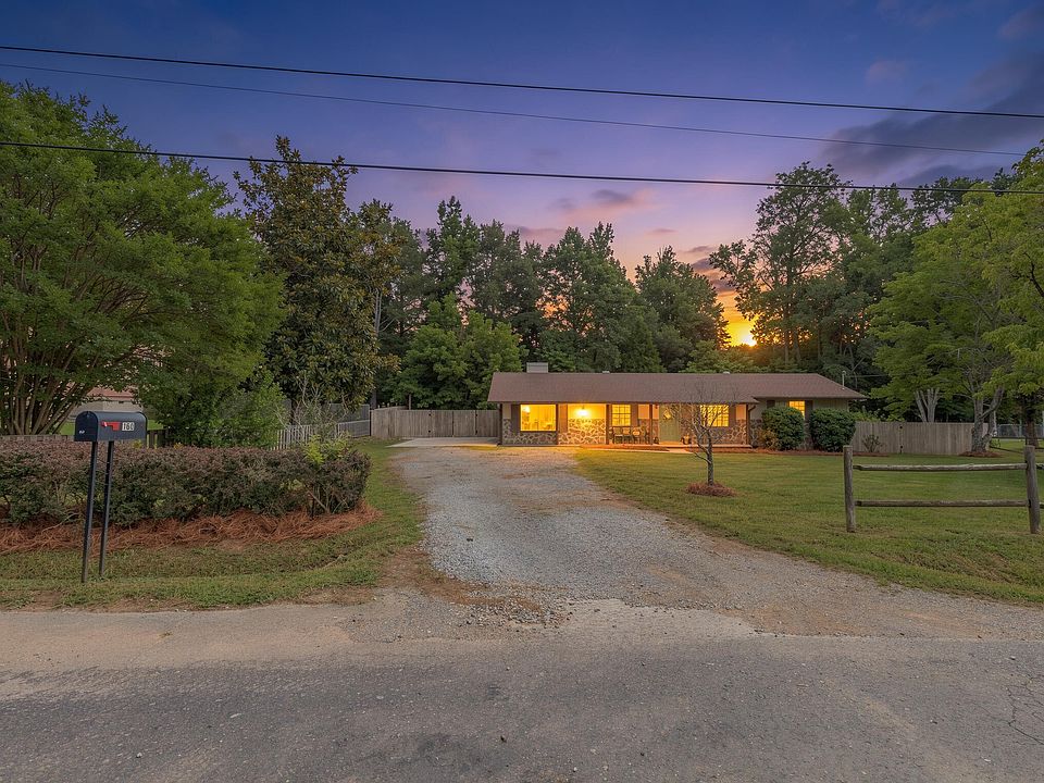 1st image of 160 Pinkebrook Dr
