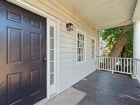 3rd image of 183 Smith St