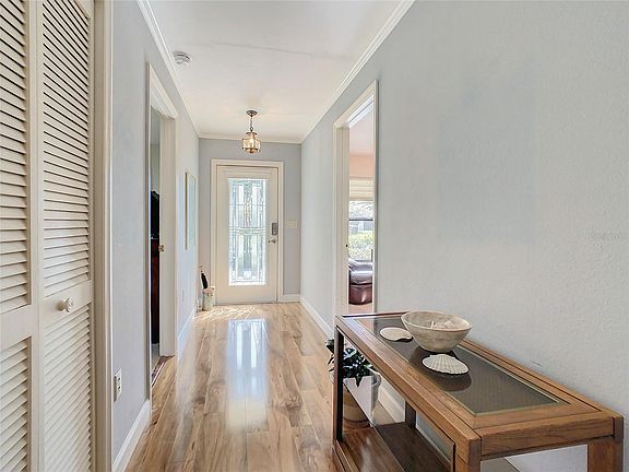 5th image of 723 Vivienda West Blvd #33