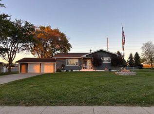 909 E Benjamin Ave, Norfolk, NE 68701