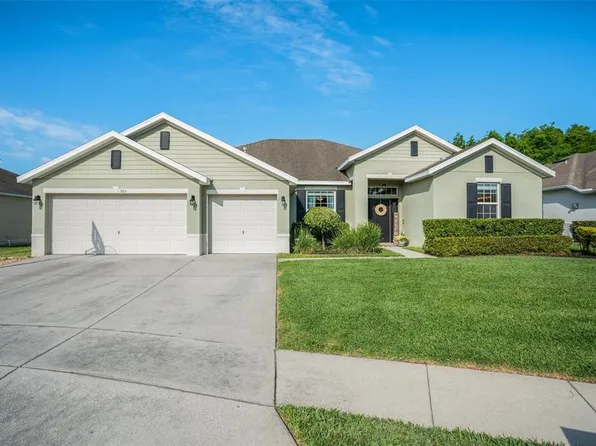 385 Skyview Pl, Chuluota, FL 32766