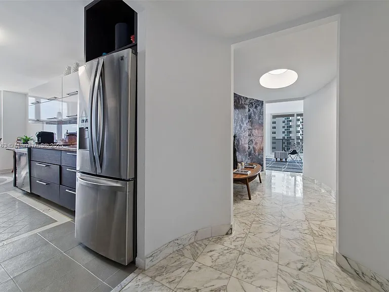 2751 S Ocean Dr #505N — Photo 4